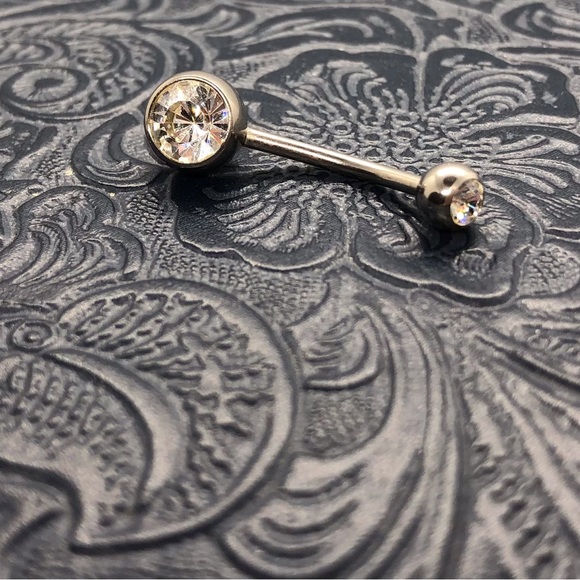 Double gem internally threaded belly ring. - Picture 3 of 6